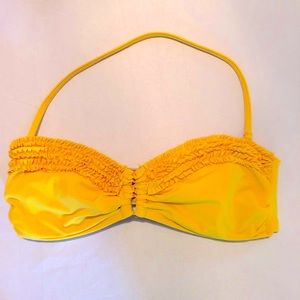 Final Sale! Kenneth Cole Ruffle bikini top